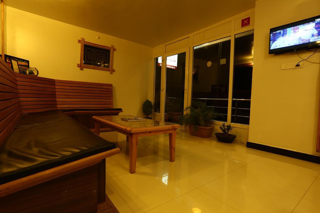 Hotel Al Woodlands Residency Udagamandalam Exterior foto